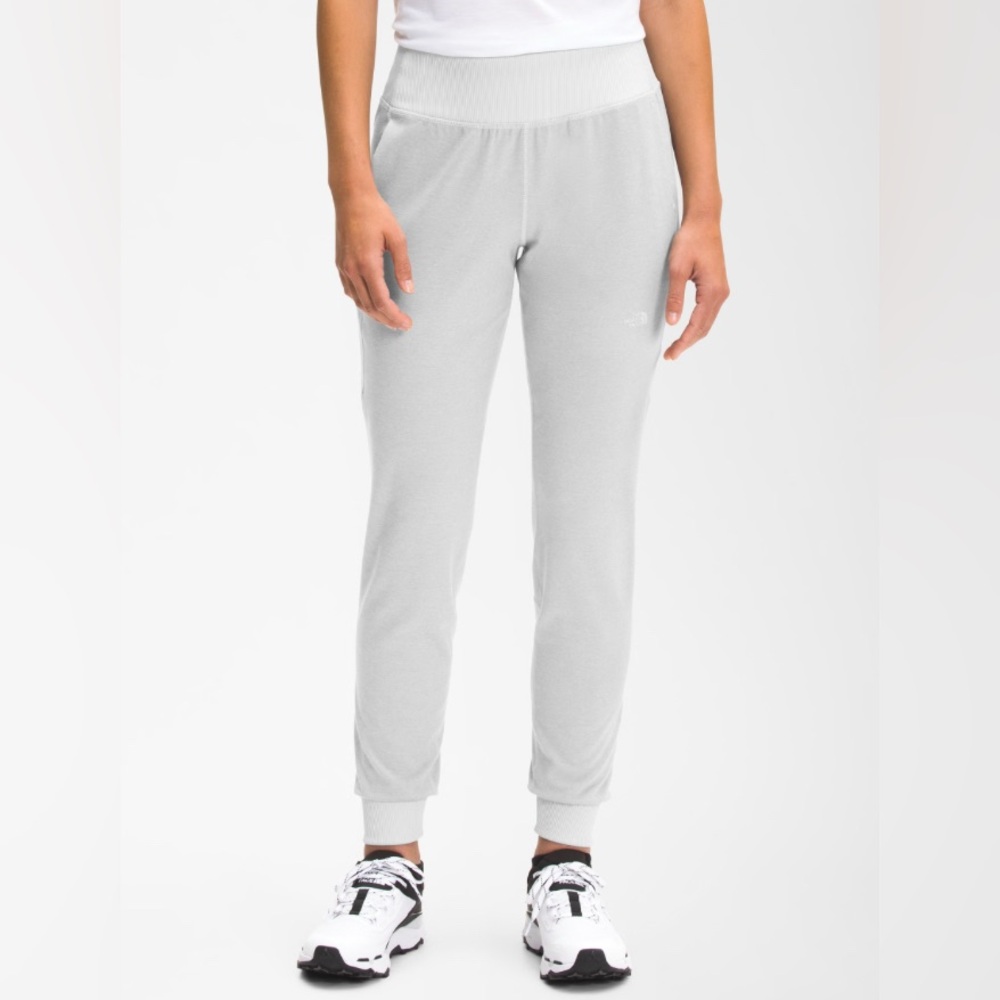 TNF Dunk Sky Jogger in Light Grey Heather NWT